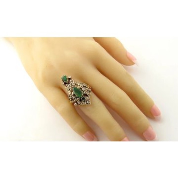 Vintage 14 Karat Yellow Gold Natural Emerald and Diamond Ring Size 7.5 #3827 - Picture 4 of 9